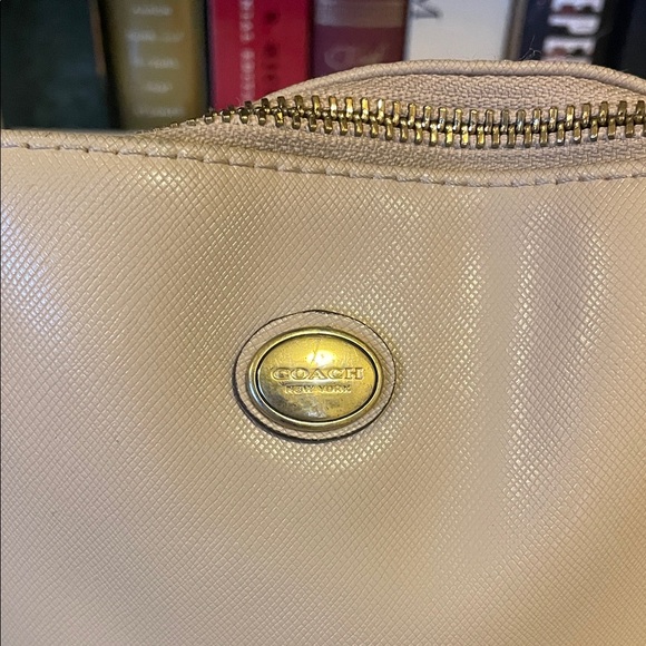 Authentic Coach Tan Leather Satchel Handbag - Picture 2 of 8